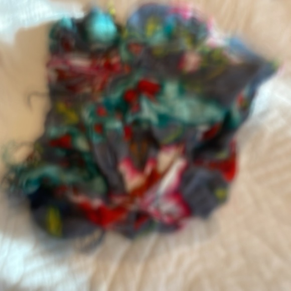 Floral scarf - Picture 2 of 2